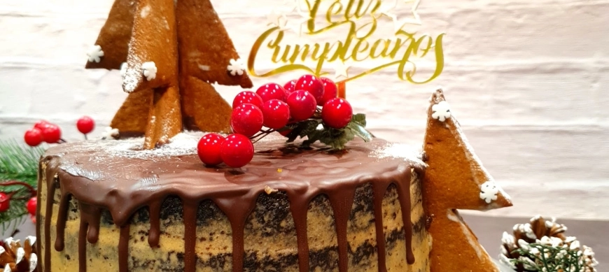 TARTA DE NAVIDAD EXTRA CHOCOLATE Y RELLENO DE QUESO MASCARPONE