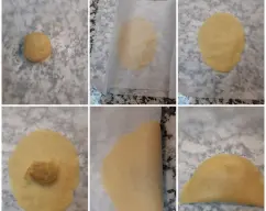 Step <p><span style="font-weight: normal;">PARA HACER LOS PASTISSETS SEGUIMOS LOS SIGUIENTES PASOS (Ver foto):</span></p><p><span style="font-weight: 400;">- sobre la encimera de la cocina ponemos un trozo de papel de horno</span></p><p><span style="font-weight: 400;">- hacemos una bolita con la masa (del tamaño de una albóndiga aproximadamente) y la colocamos encima del papel de horno.</span></p><p><span style="font-weight: 400;">- con la ayuda de otro trozo de papel de horno que colocaremos encima de la bolita, aplastamos con la mano hasta formar un disco con dicha masa.</span></p><p><span style="font-weight: 400;">- quitamos el papel de horno de arriba para poder poner una "cucharadita de café" de dulce de boniato en el centro del disco que hemos formado.</span></p><p><span style="font-weight: 400;">- doblamos con la ayuda del papel ese disco y formamos una pequeña empanadilla o pastisset que cogeremos con la mano y acabaremos de perfeccionar, para pasar a ponerlo sobre una bandeja de horno forrada con una hoja de papel de hornear.</span></p><p><span style="font-weight: 400;">- pincelamos cada pastisset con clara de huevo y espolvoreamos con la mezcla que habremos preparado con canela y azúcar.</span></p><p><span style="font-weight: 400;"><br></span></p> illustration