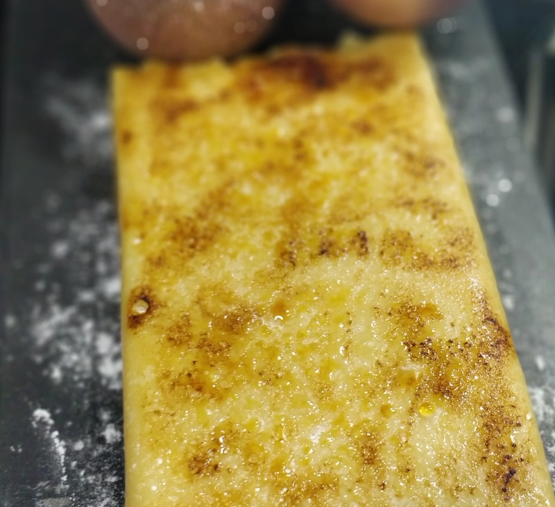 TURRÓN DE YEMA TOSTADA