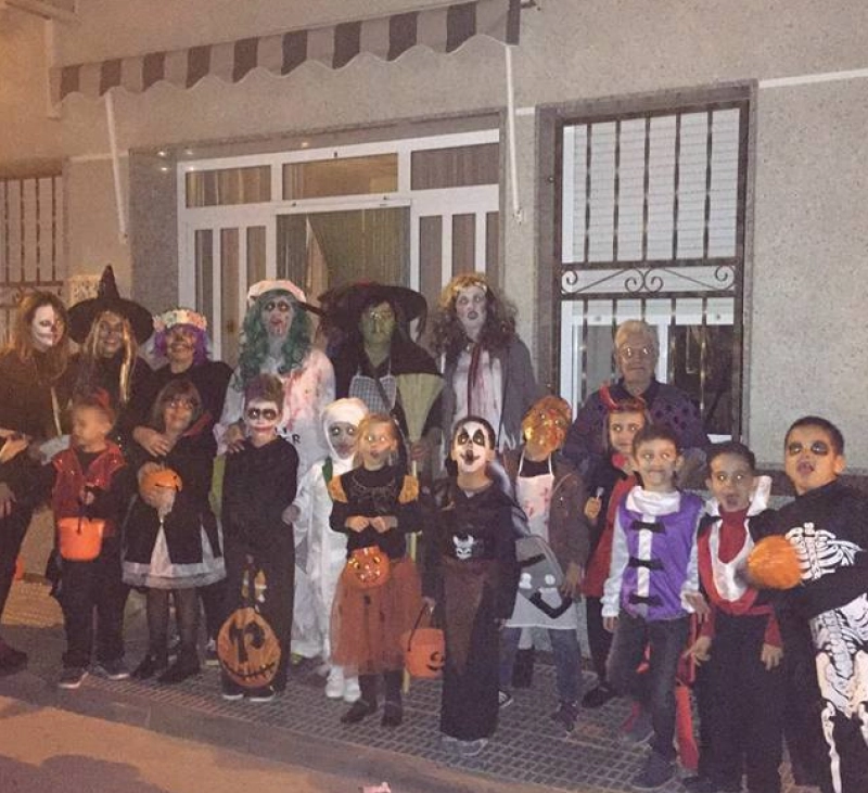 SE ACERCA LA NOCHE..... DE Halloween