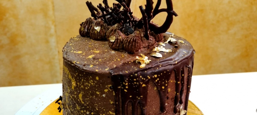 TARTA DE CHOCOLATE , CAFE Y MASCARPONE