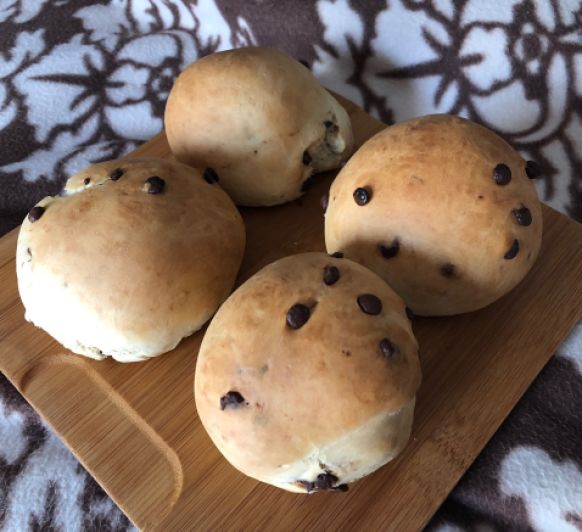 Bollitos de aceite con pepitas de chocolate