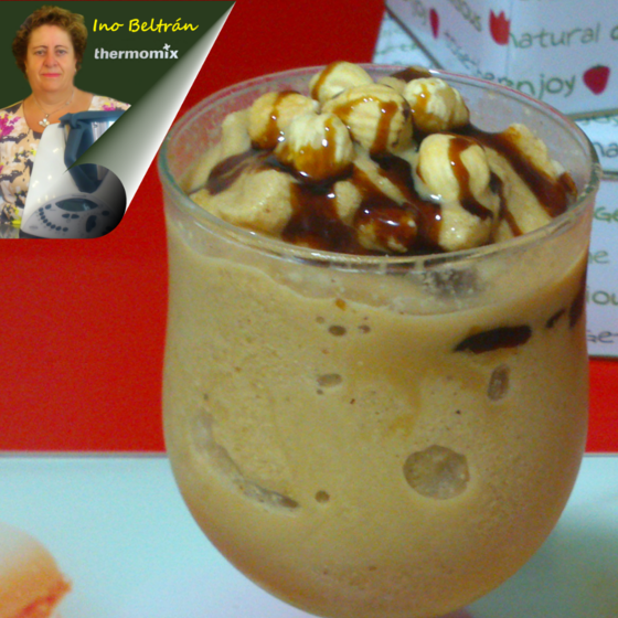 Receta: Sorbete de avellanas con caramelo