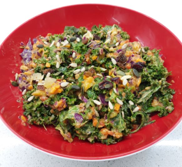 ENSALADA DETOX CON KALE