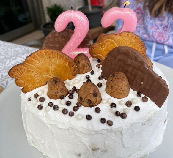 TARTA DE GALLETAS DINOSAURUS
