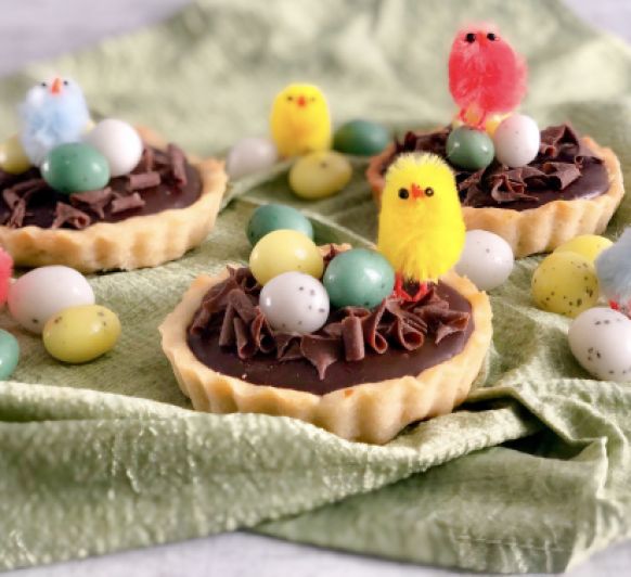 Tartaletas de chocolate con dulce de leche y nuez