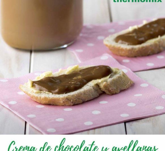 CREMA DE CHOCOLATE, AVELLANAS Y AZÚCAR