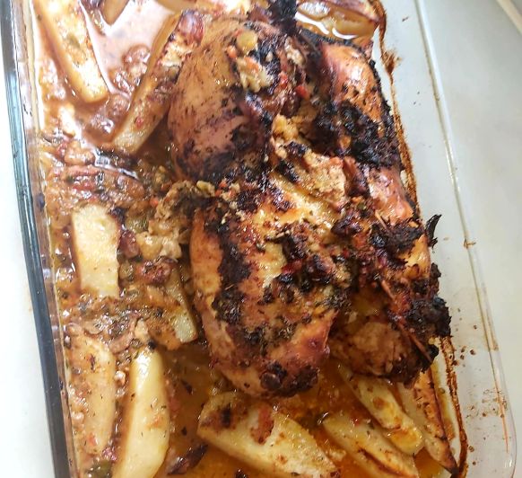 POLLO RELLENO Y CALDO DE POLLO