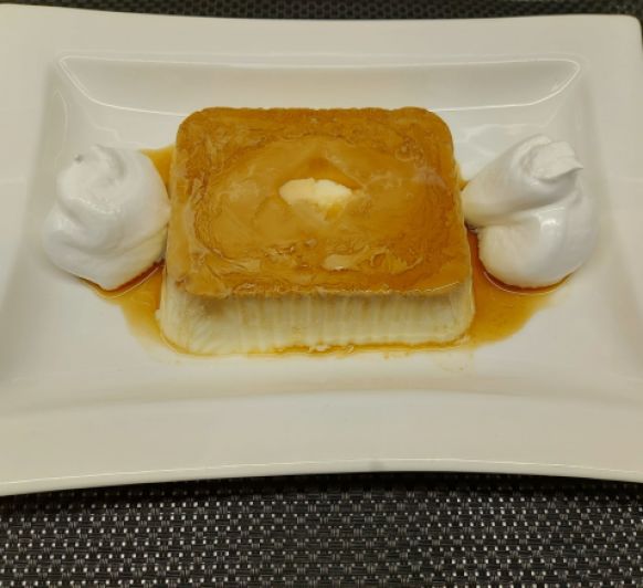 PASTEL RÁPIDO DE QUESO AL CARAMELO